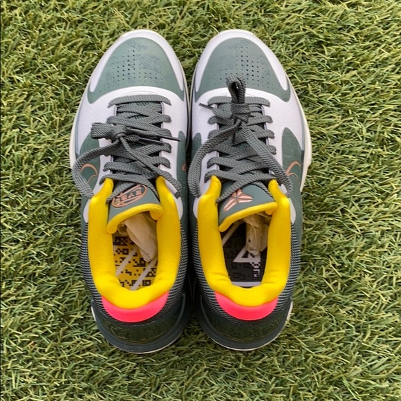 Nike Kobe V Protro